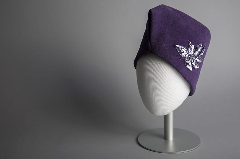 Hat, Olivia Turner, c. 1955, USA. Gift of Mr. Frank Stephens. Photo courtesy The Robert and Penny Fox Historic Costume Collection.