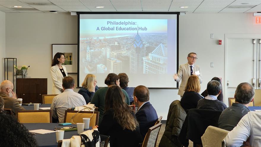 The meeting was led by Drexel University’s Vice Provost of 全球 Engagement Rogelio Miñana, PhD, photographed standing on right at the event, and Vice Provost of 全球 Engagement at Temple University Emilia Zankina, PhD, standing on left.
