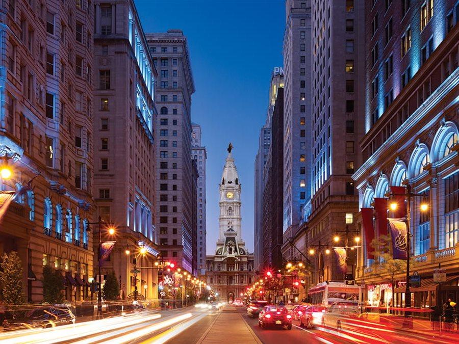 Philadelphia City Hall at night
