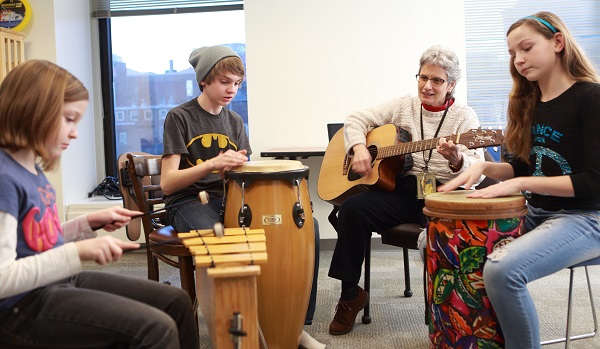 Children with music therapist