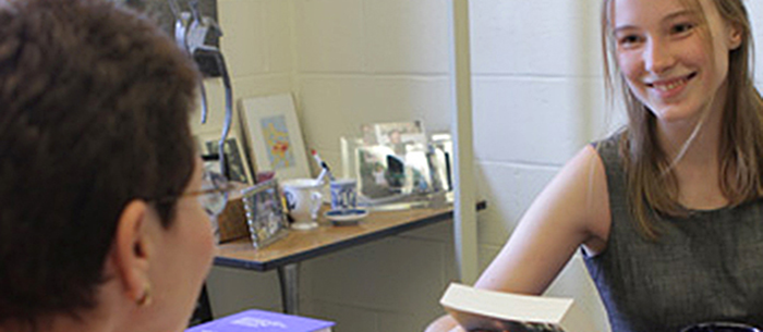 Drexel Faculty Member Paula Marantz Cohen with a student