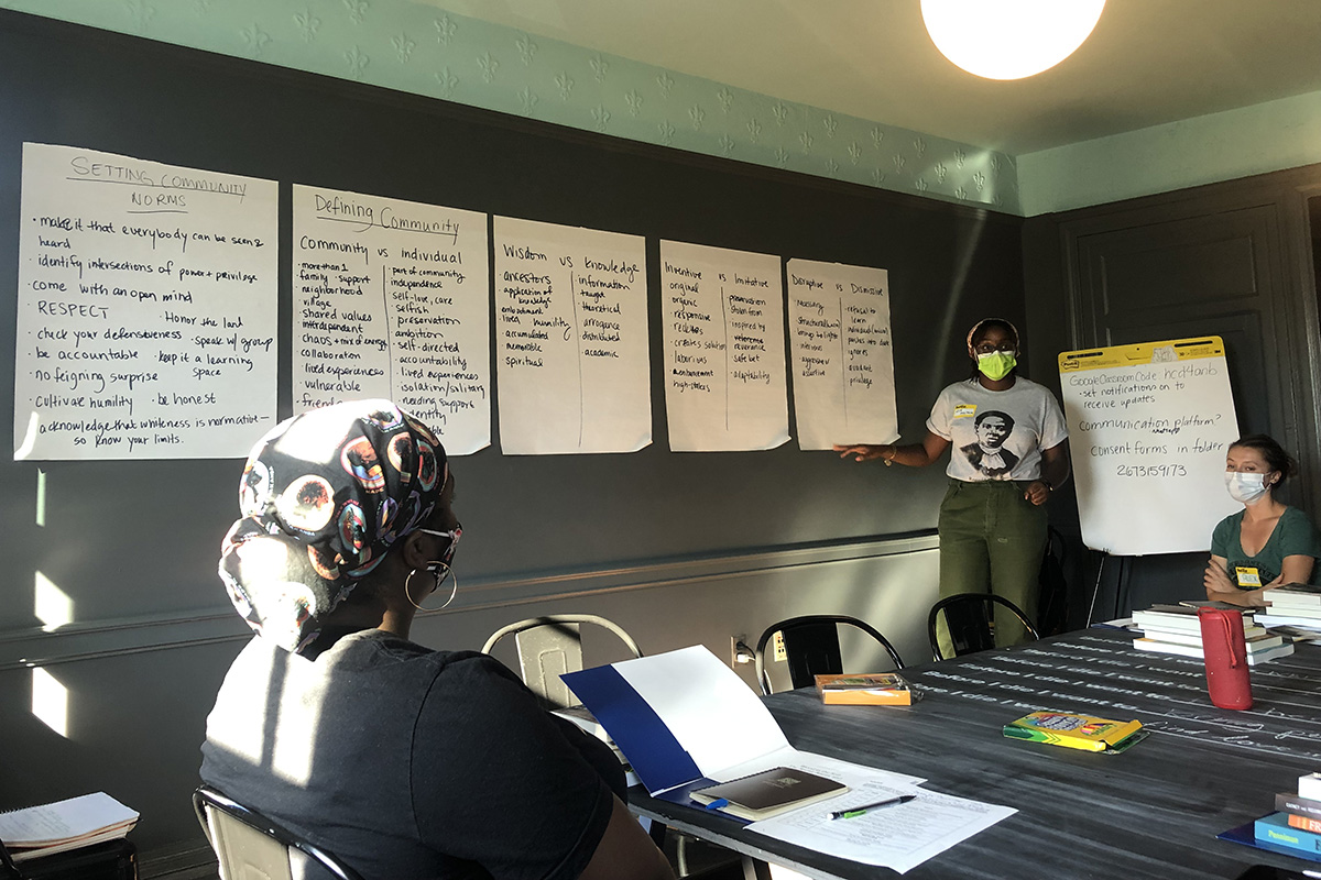 Alexis Wiley reviews the first lessons of the program 