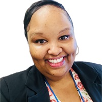 Leslie Howze headshot