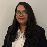 Filza Zuberi headshot