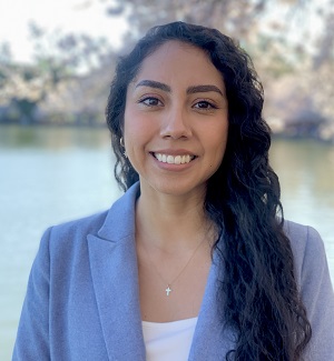 Clara Barajas headshot