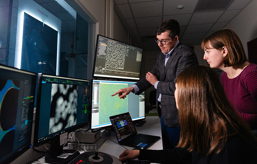 Alum Steven Spurgeon Receives Burton Medal image