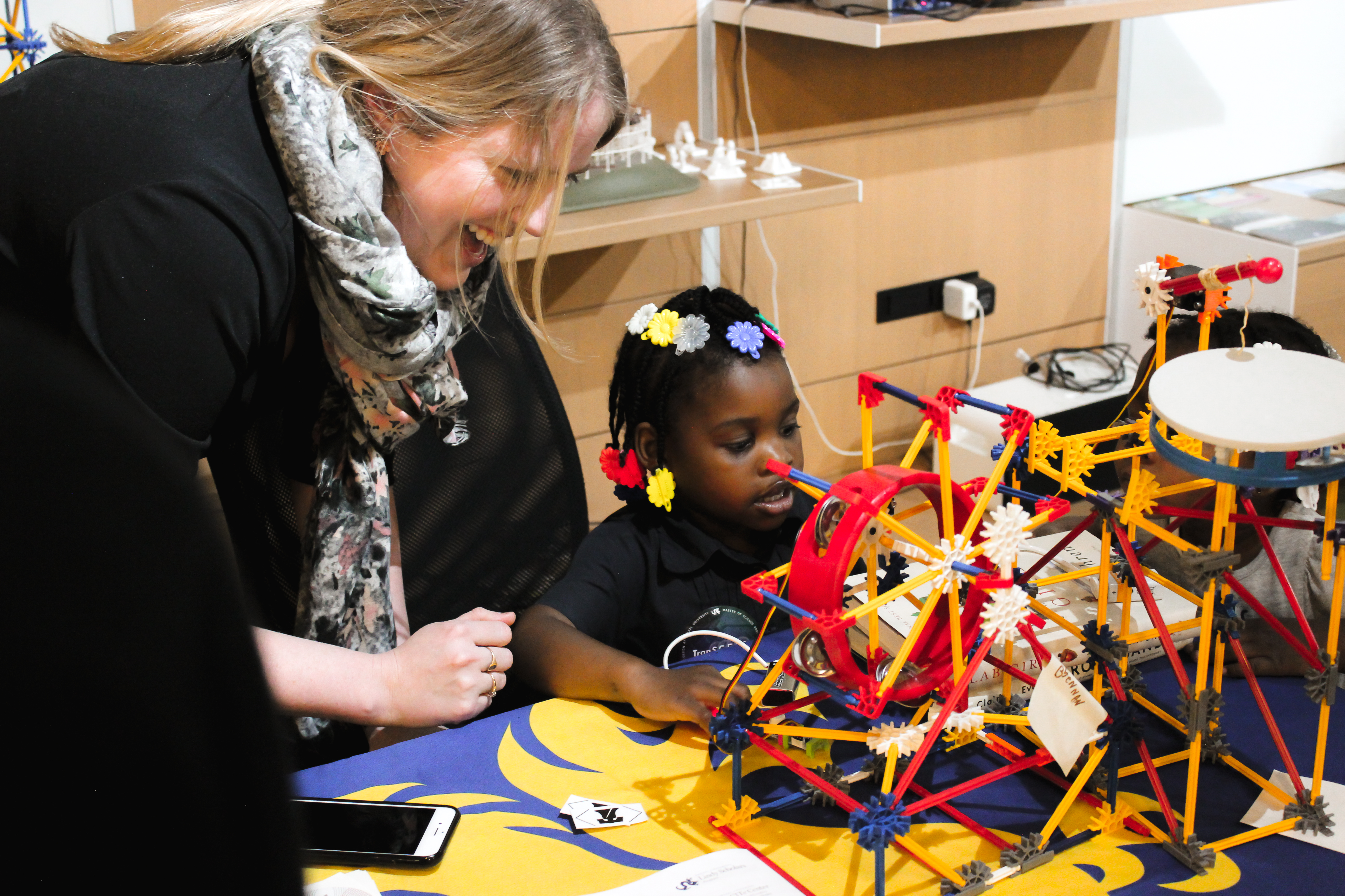 AFEL & ExCITe working with children using K'nex